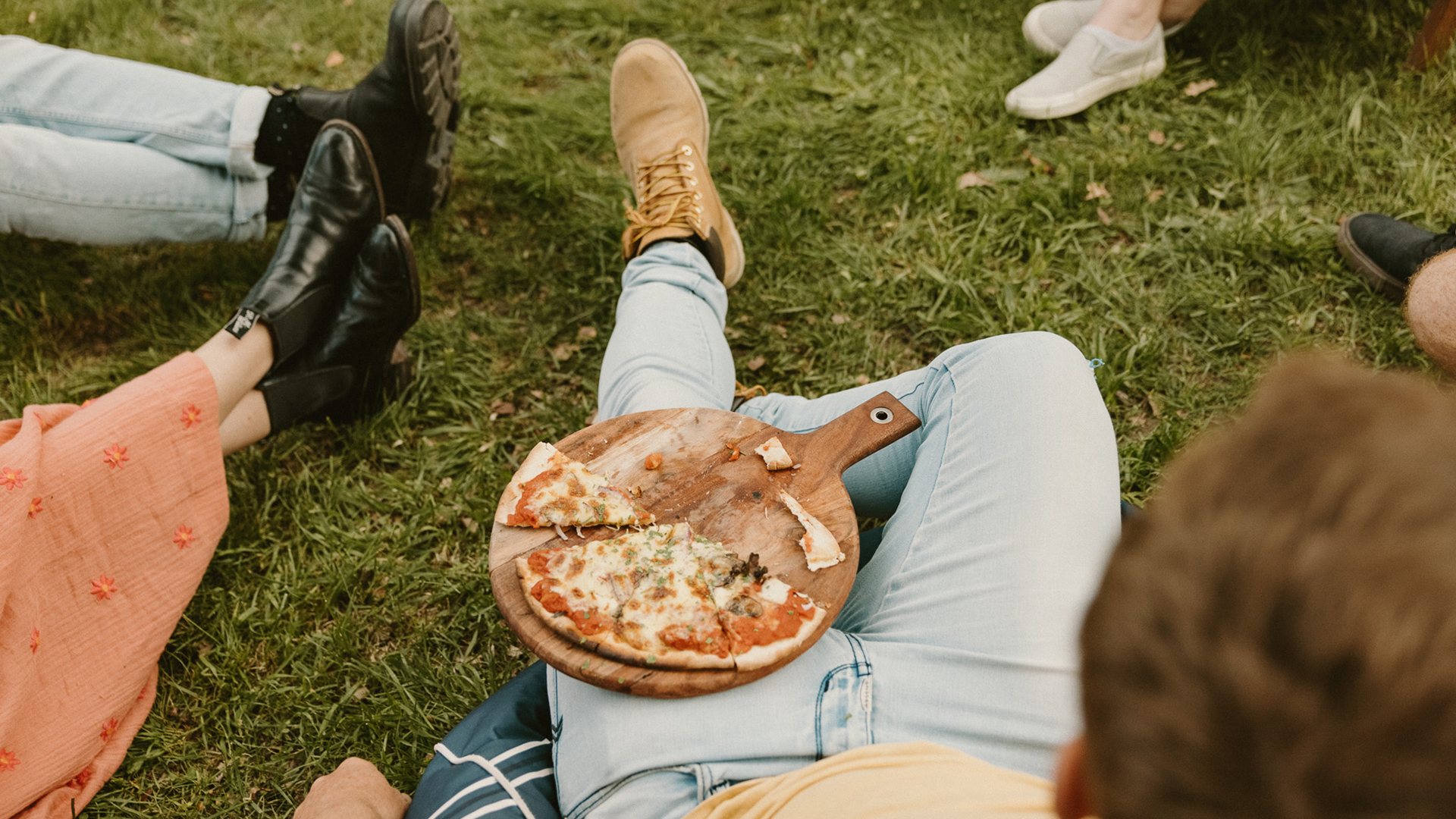 Pizza at The Food Truck + Bar